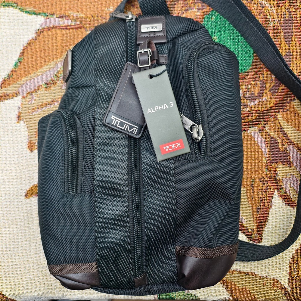 🌺Tumi Alpha Bravo Monterey Sling Bag - Picture 2 of 8
